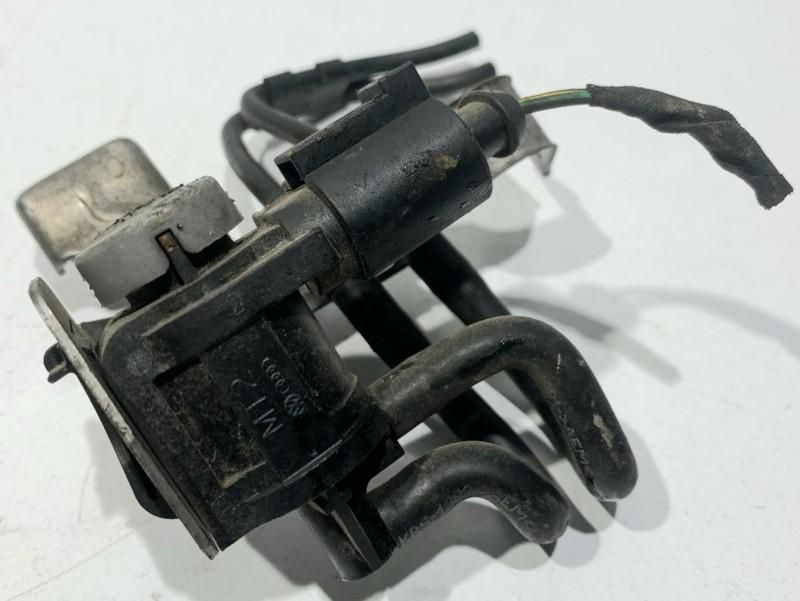 Pompa vacuum Volkswagen Passat B7 (2010-2014) 2.0d 03L131051BH