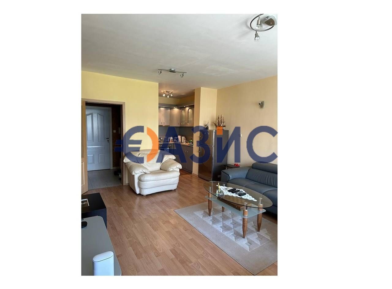 Продава се Двустаен апартамент в к.к. Слънчев бряг - 75 кв.м за 1040 €/кв.м - Снимка #3