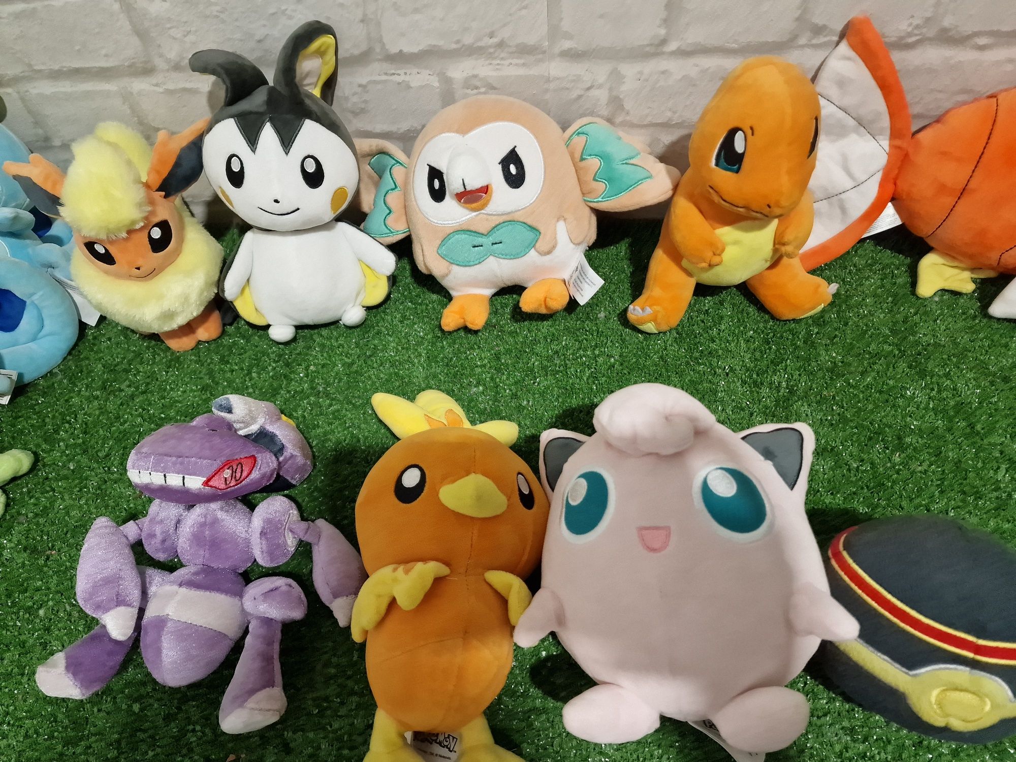 Pokemon колекция оригинални