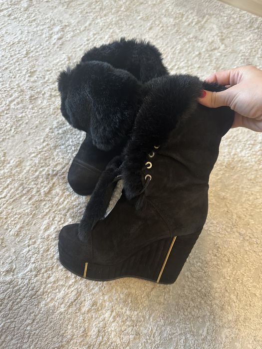 Ghete cu platforma Basconi,piele si blana naturala