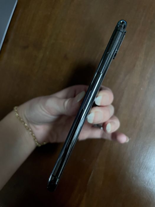 Iphone XS 64GB perfect functional cu ecran fisurat