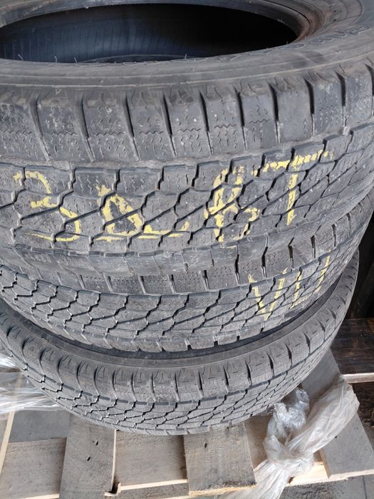 Продавам гуми за бус 195/75/16