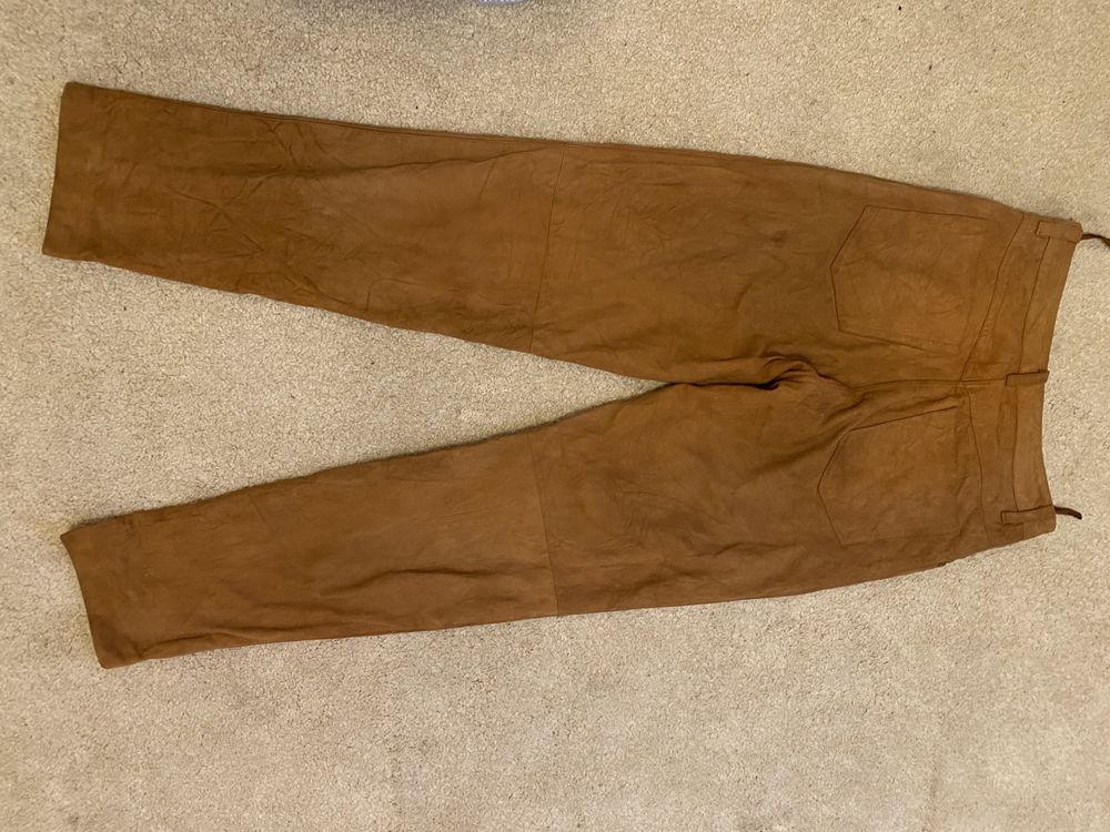 - Pantaloni dama piele naturala marime 36