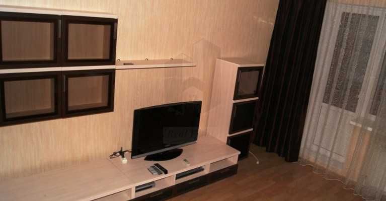 Дава се под наем Двустаен апартамент в Пловдив, Гагарин - 65 кв.м за 239.7 € - Снимка #4