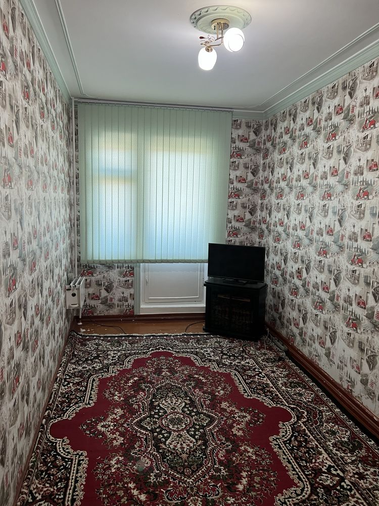 Tinchlik Merto 4 xona Dom sotiladi  98kv