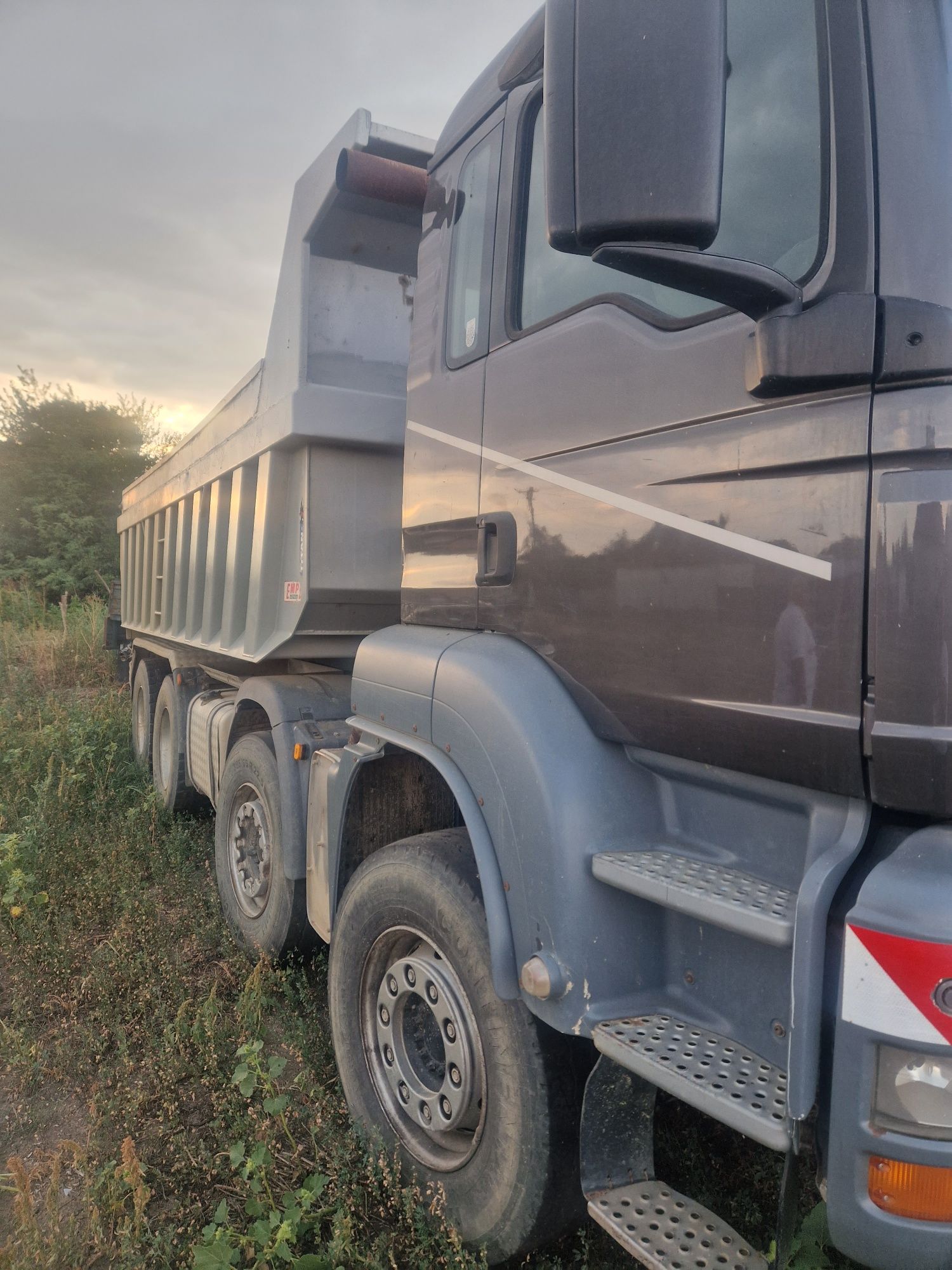 MAN TGS 8x4 Basculantă, 480 CP, Confort Max cu BORDMATIC și Climatroni