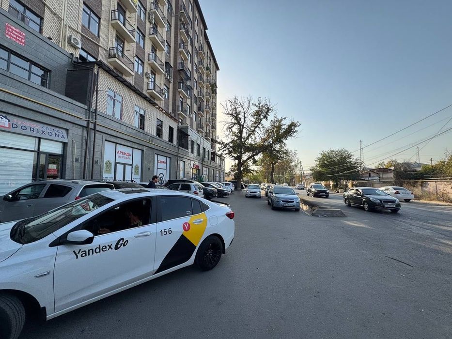 Продаю не жилое помещение ор-р ул Баку