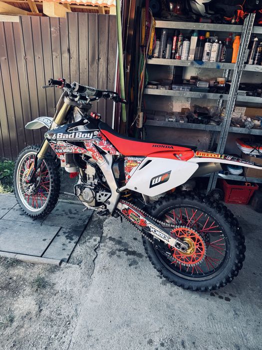 Dau la vanzare honda crf 250