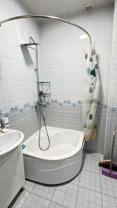 Продаётся квартира 2/1-0/4 дуплекс не торец