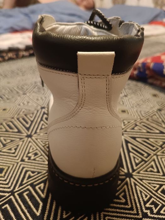 Зимние ботинки для девочки