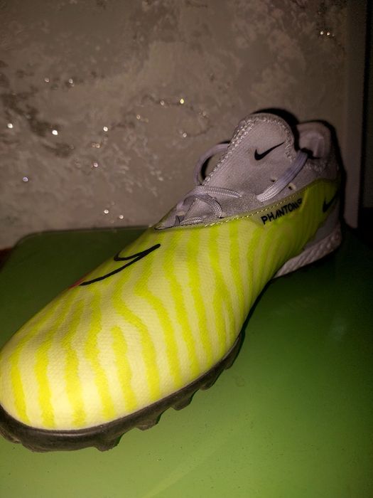 Nike fantom butsi