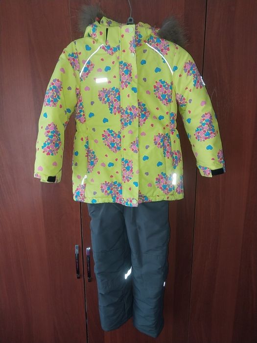 Зимний комбинезон и шапку со снудом