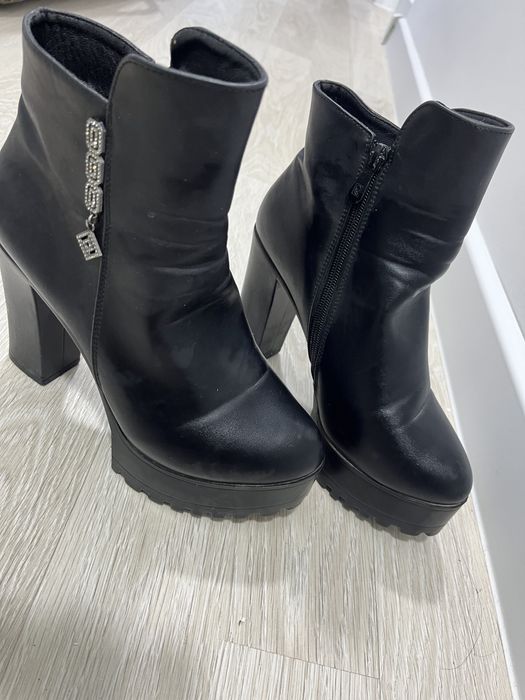 Женская обувь