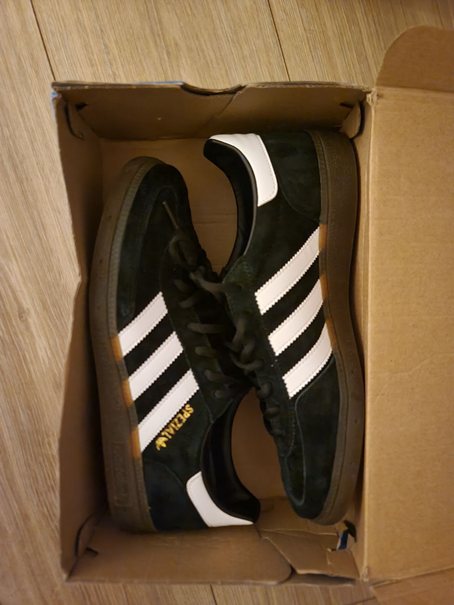 Adidași pantofi sport Adidas Spezial ca noi