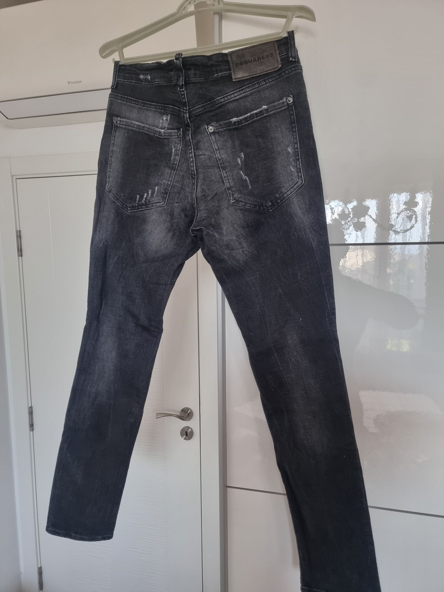 Мъжки дънки Dsquared2