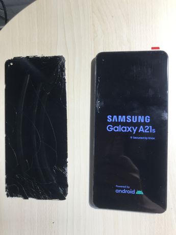 Înlocuire display Samsung /  iPhone / Huawei / Redmi