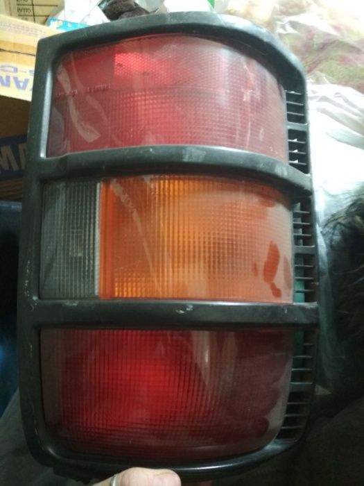 Задние фары на паджеро 1996г оригинал б/у