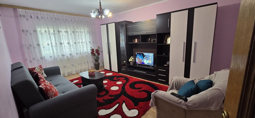 Închiriez apartament cu 2 camere Obcini