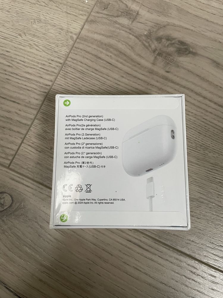 AirPods Pro generatia 2 noi in cutie