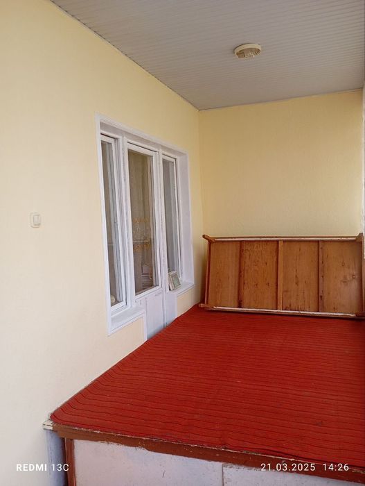 Продается квартира 3 комнатная 10 мкр 4 этаж