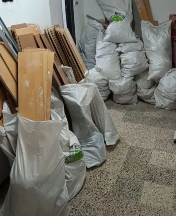 Transport moloz   si evacuare apartamente la cel mai mic preț