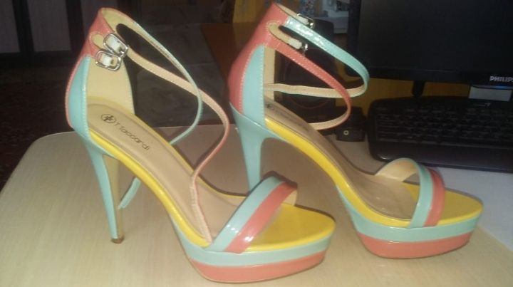 Продам босоножки! 1000 тенге!