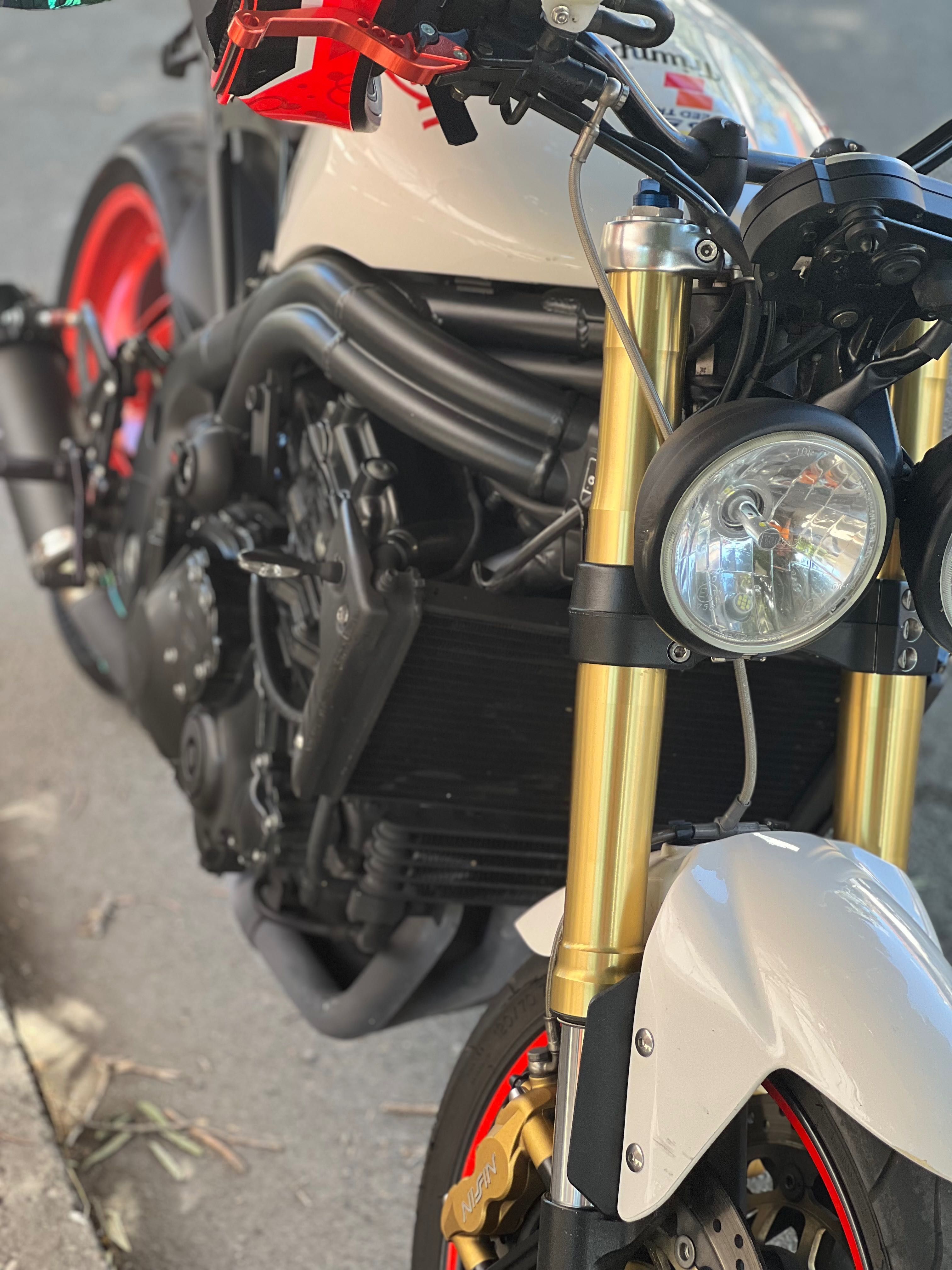 Triumph Speed Triple 1050 2006