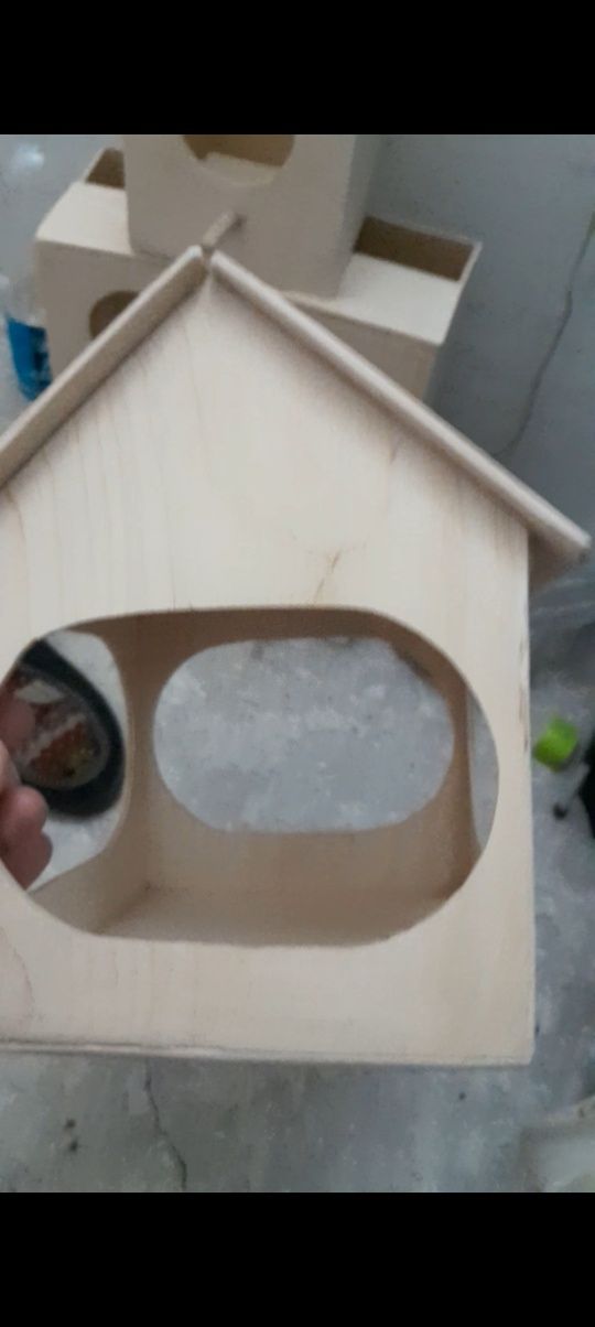 Кормушки скворечники для птиц, Гнезда,  домики для попугаев.