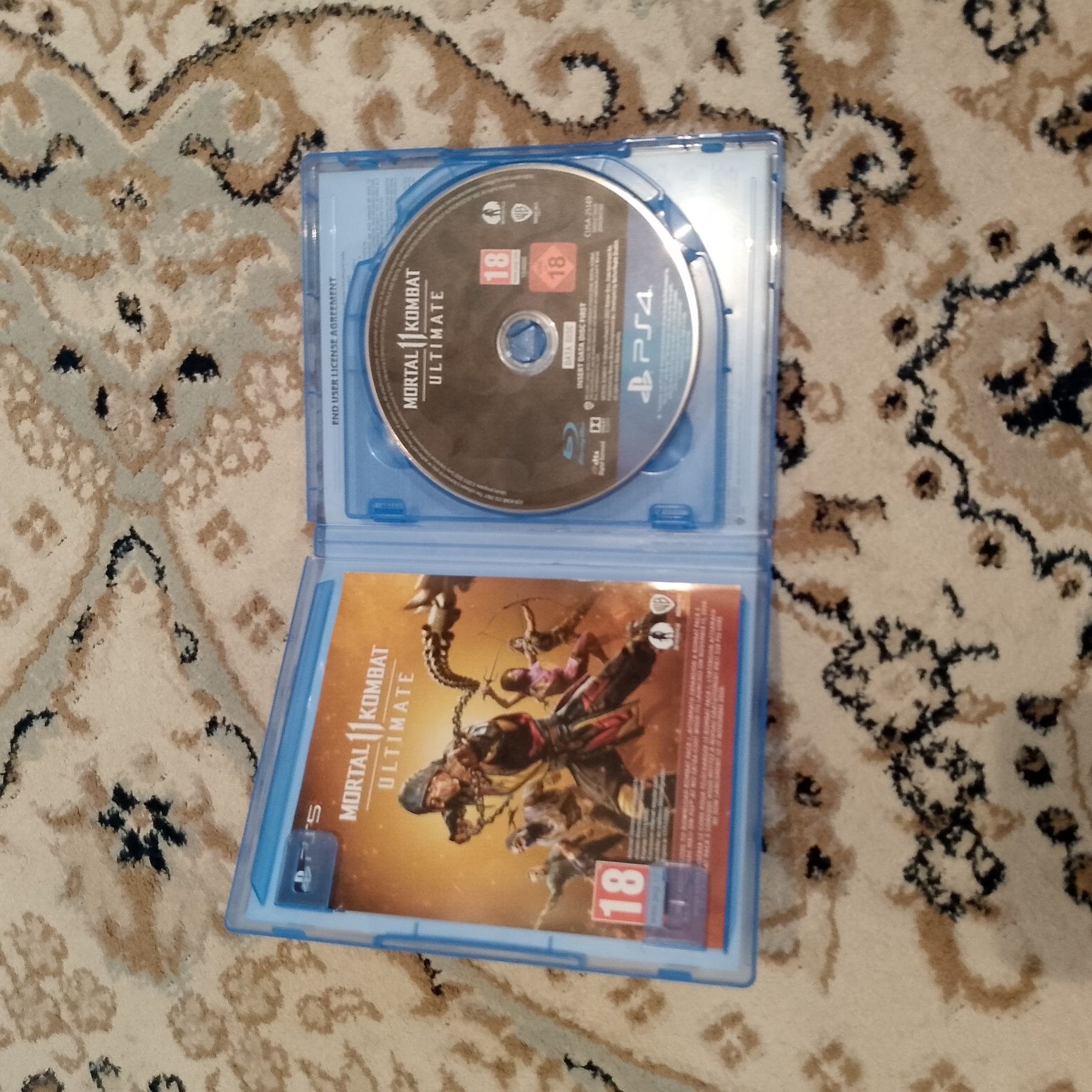 Продам диск игры ultimate mortal Kombat 11