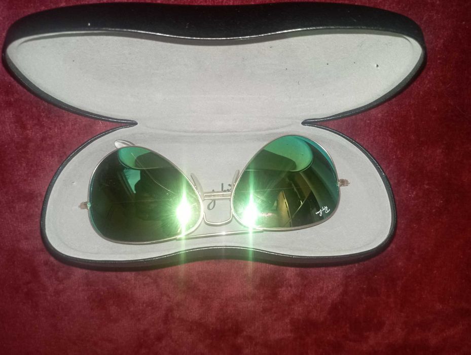 RAY BAN aviator оригинал с твърд калъв