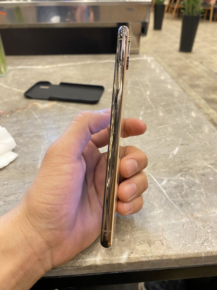 Iphone XS MAX gold