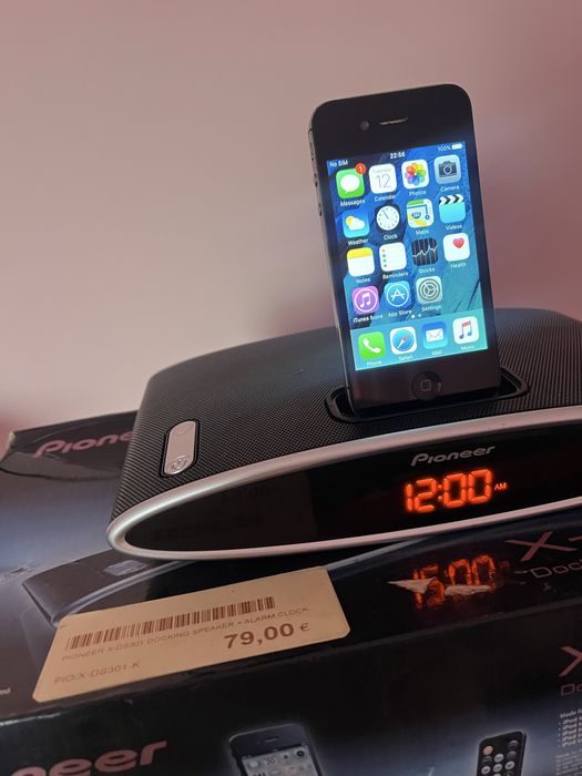 Iphone 4s 16 gb (много запазен)