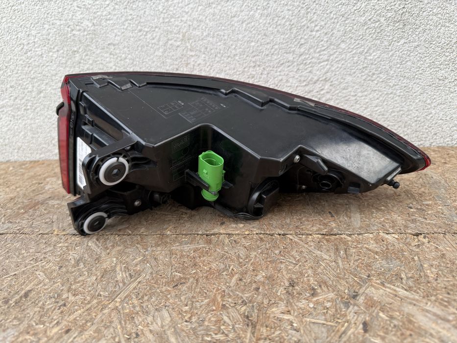 Stop tripla lampa stanga aripa Audi A8 4N Facelift Full LED MATRIX