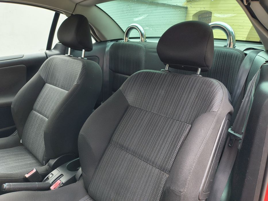 Peugeot 207 cc 2010