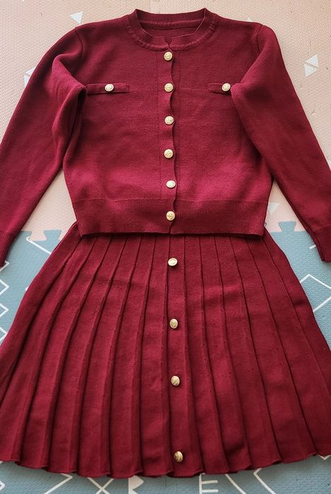 Set cardigan + fustă