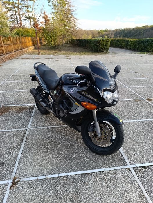 Vând Suzuki gsxf 600