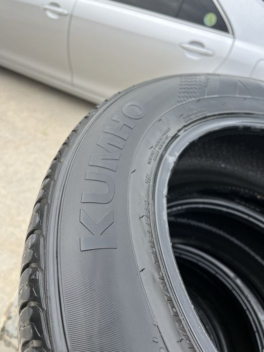 KUMHO 215/60/16