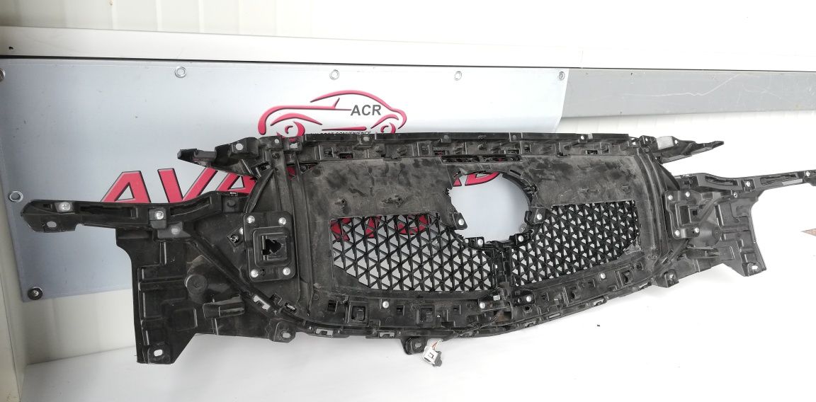 Радиаторна решетка/маска с камера Mazda CX5 (2017-2021)