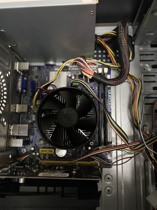 Продам игровой  компютер на intel core i3 2го поколения