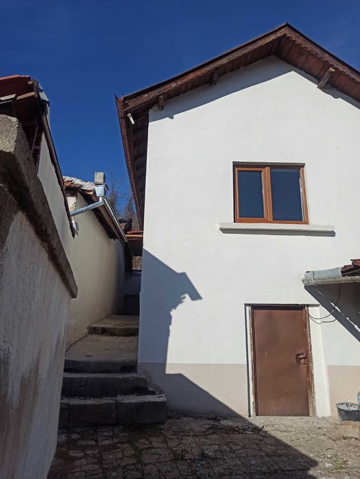 Продавам къща след основен ремонт