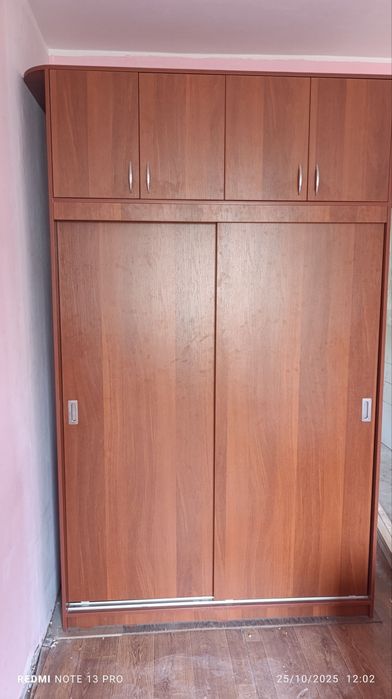 Срочно продам шкаф купе