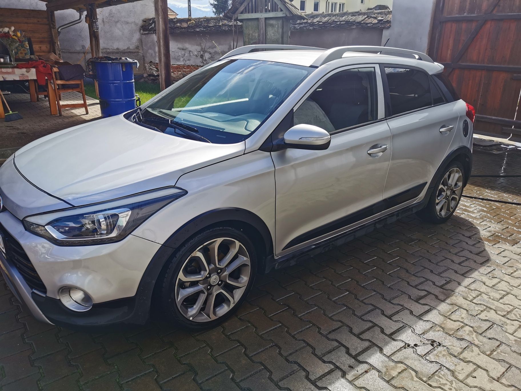 Hyundai i20 active