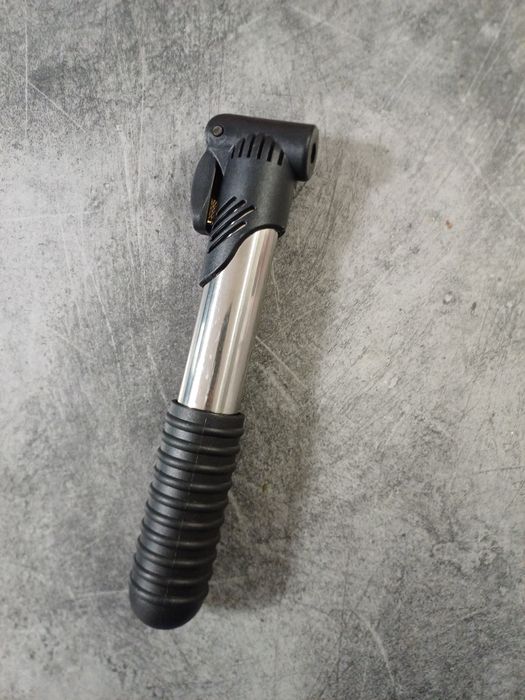 Ръчна помпа за велосипед