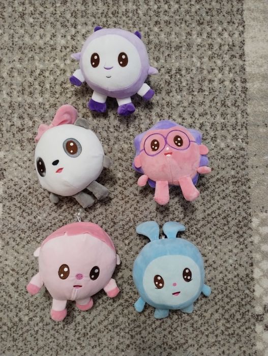 Jucării plus in stare foarte buna