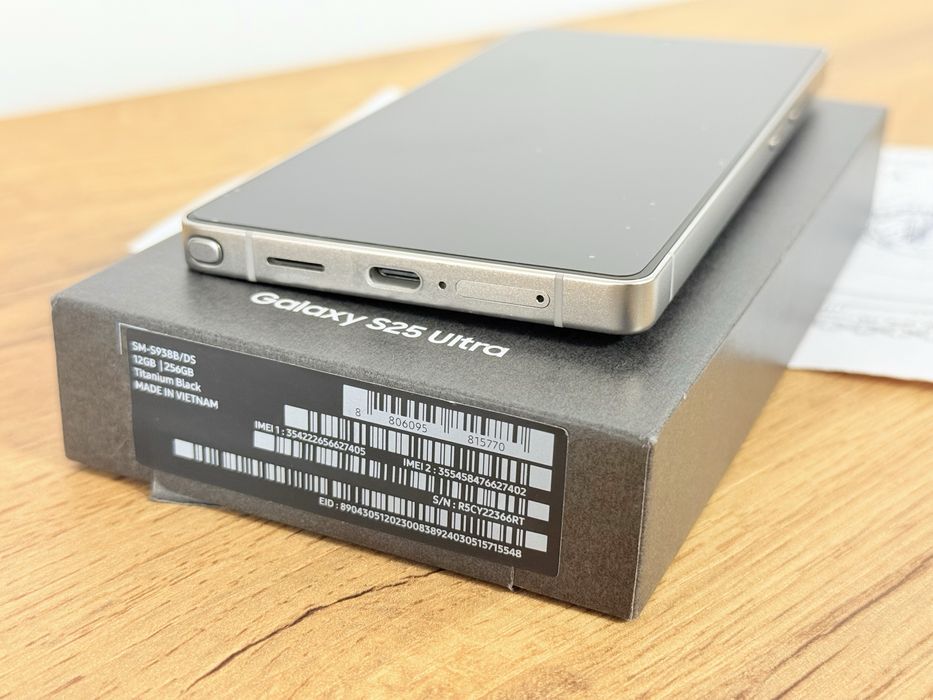 Samsung Galaxy S25 Ultra  Гаранция!!!