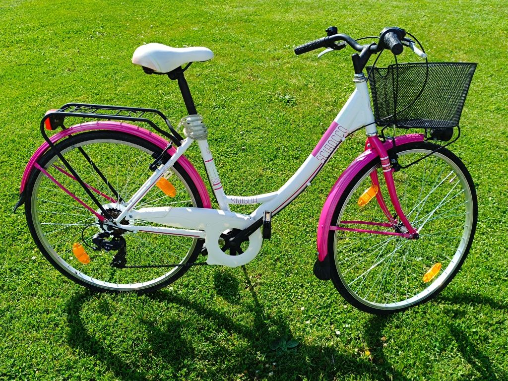 Bicicletă damă, model deosebit