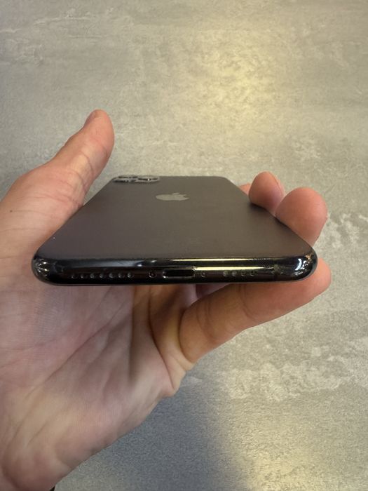 Se vinde iPhone 11 Pro Max 512Gb