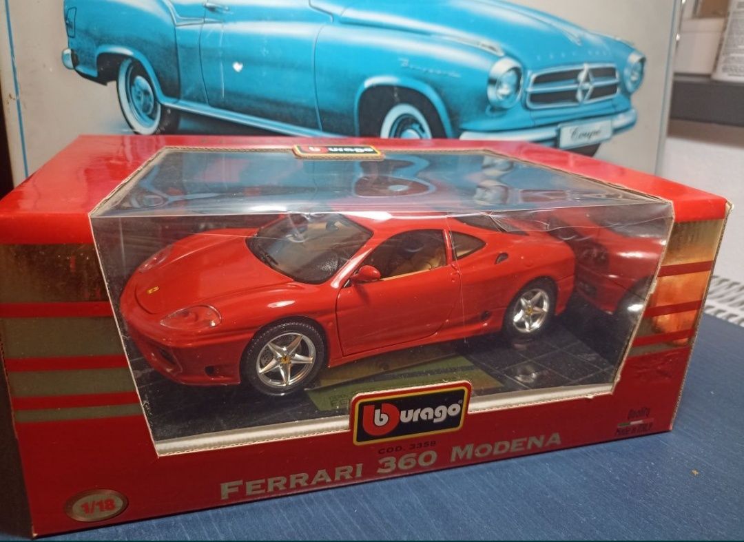 Ferrari 360 Modena bburago 1 18 
Scara 1:18
Bburago 

Pozele reflectă