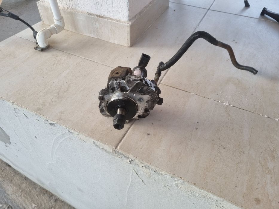 Regulator presiune pompă injecție Bosch  bmw seria 1