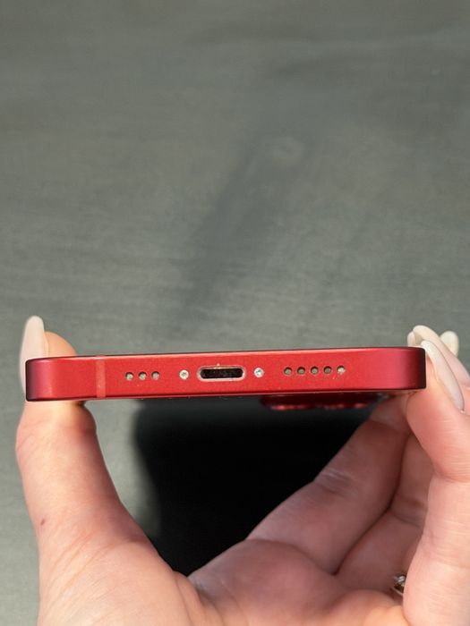 iPhone 13 256gb (Red)